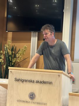 Olle Häggström i talarstolen